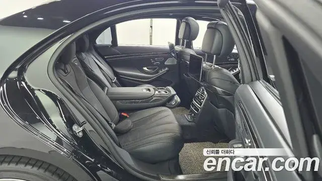 Mercedes-Benz S-Class 2019 — Фото 11/20