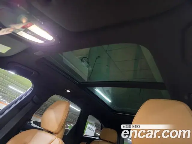Volvo XC60 2023 — Photo 12/20