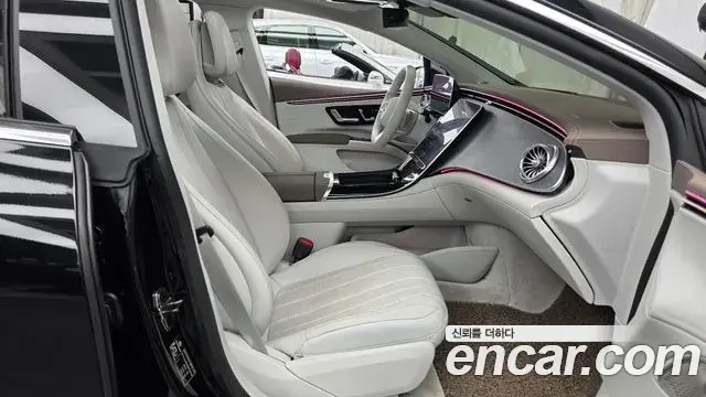Mercedes-Benz EQS 2022 — Photo 11/33