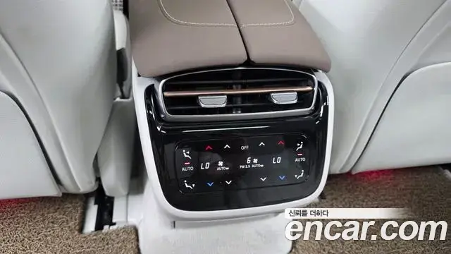 Mercedes-Benz EQS 2022 — Photo 19/33