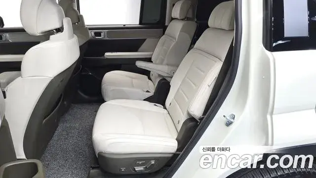Hyundai Santa Fe 2025 — Фото 11/20