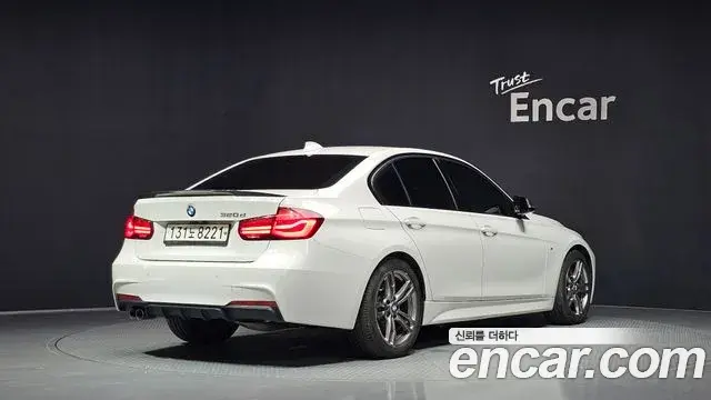 BMW 3 Series 2018 — Фото 2/20