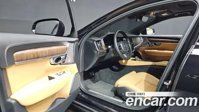 Volvo S90 2022 — Фото 10/20