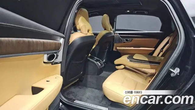 Volvo S90 2022 — Фото 12/20