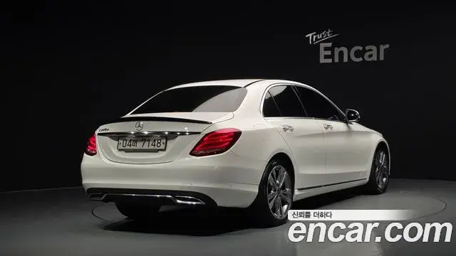 Mercedes-Benz C-Class 2018 — Фото 2/20