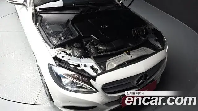 Mercedes-Benz C-Class 2018 — Фото 6/20