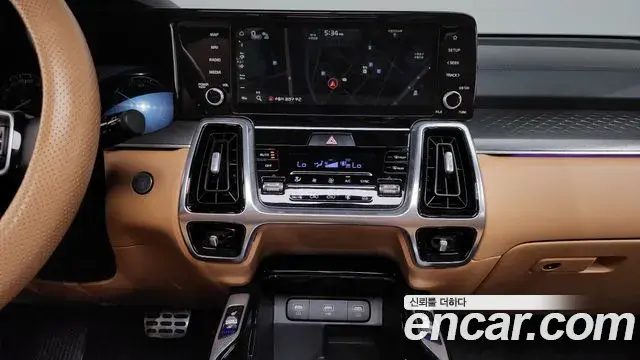 Kia Sorento 2020 — Фото 13/20