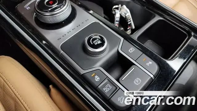 Kia Sorento 2020 — Şəkil 14/36