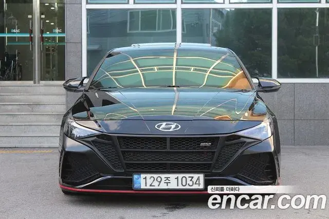 Hyundai Avante 2022 — Фото 1/20