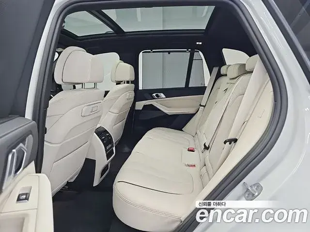 BMW X5 2025 — Фото 12/19