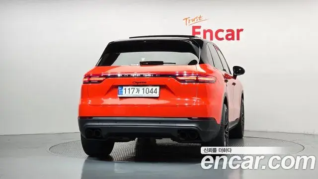Porsche Cayenne 2019 — Фото 4/20