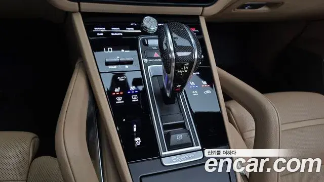 Porsche Cayenne 2019 — Фото 9/20