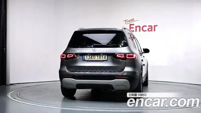 Mercedes-Benz GLB-Class 2021 — Фото 4/20