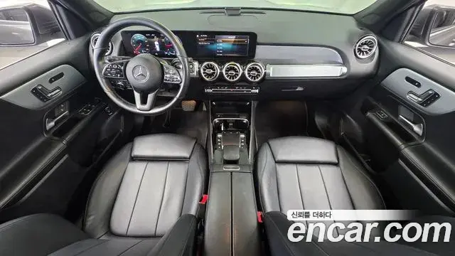 Mercedes-Benz GLB-Class 2021 — Фото 7/20