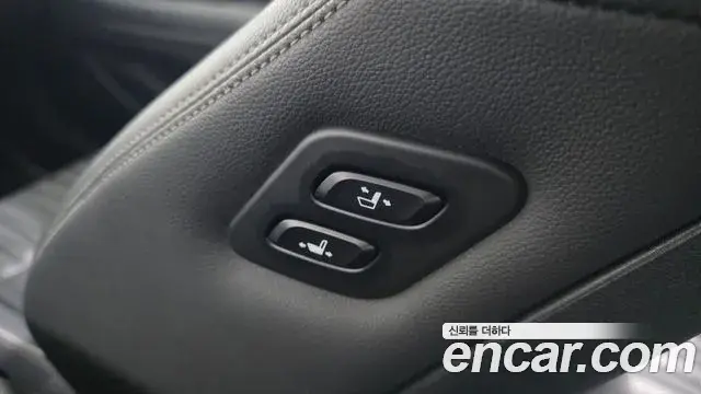 Genesis G70 2018 — Şəkil 31/33