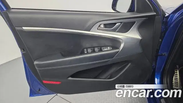 Genesis G70 2018 — Şəkil 11/33