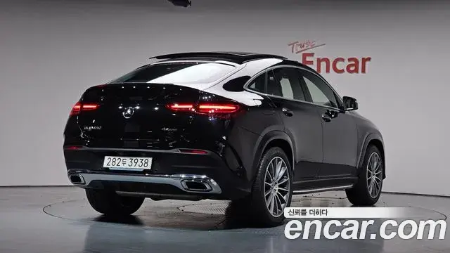 Mercedes-Benz GLE-Class 2025 — Фото 2/20