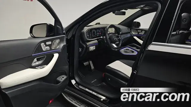 Mercedes-Benz GLE-Class 2025 — Фото 10/20