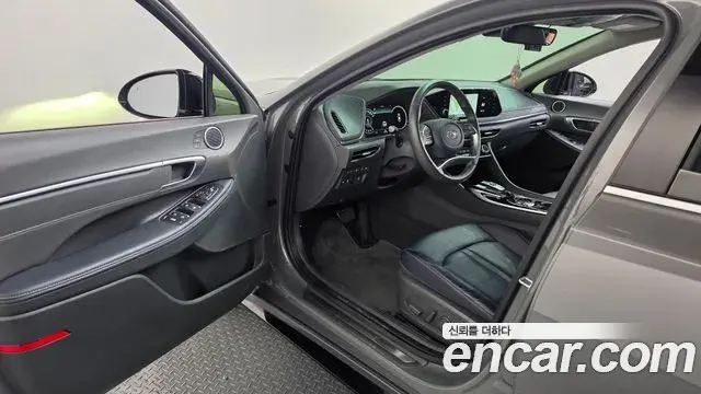 Hyundai Sonata 2022 — Фото 10/20
