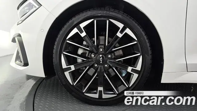 Kia K5 2024 — Şəkil 19/20