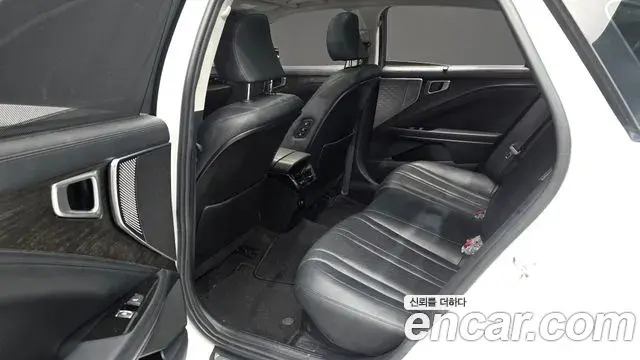 Kia K8 2021 — Şəkil 17/20