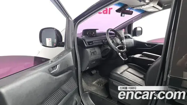 Hyundai Staria 2022 — Фото 10/20