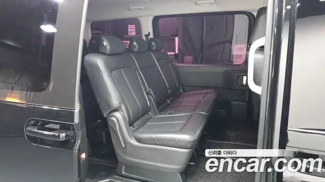 Hyundai Staria 2022 — Фото 12/20