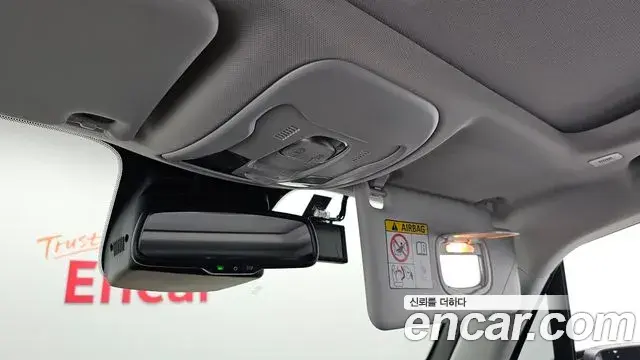 Jeep Renegade 2023 — Фото 20/20