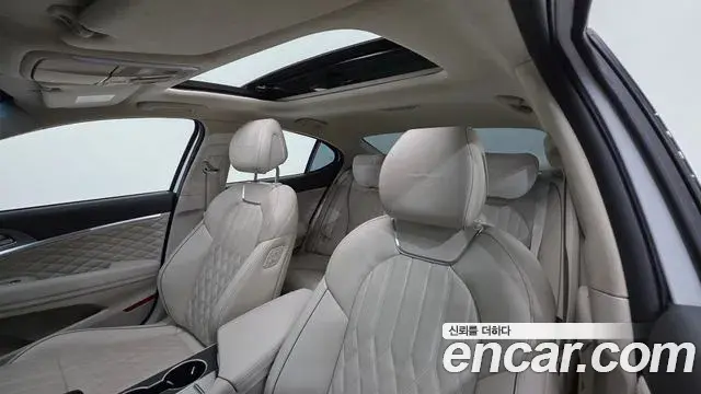 Genesis G70 2020 — Photo 21/34