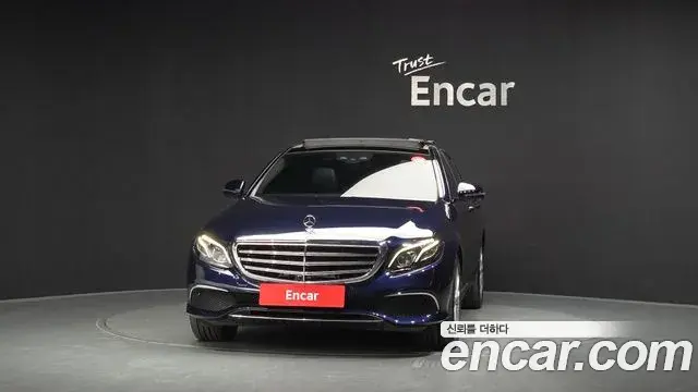 Mercedes-Benz E-Class 2019 — Фото 3/20