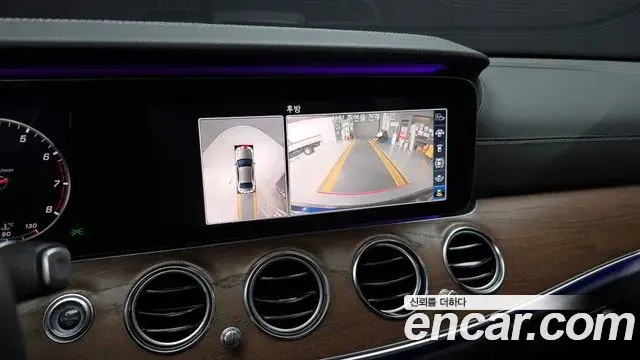 Mercedes-Benz E-Class 2019 — Фото 16/20