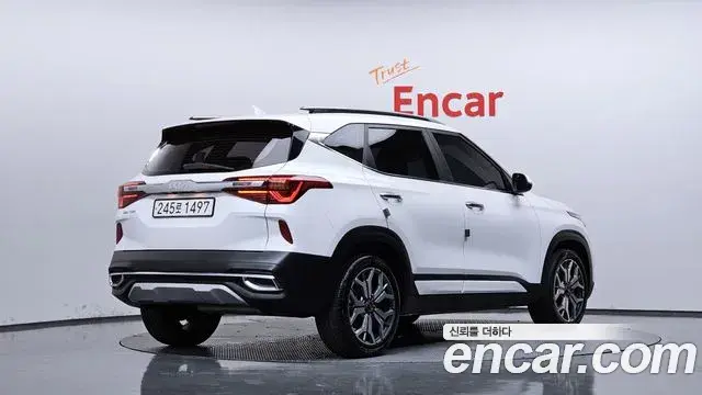 Kia Seltos 2022 — Şəkil 6/34