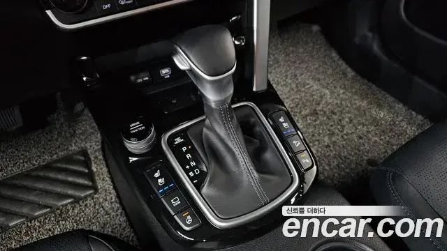 Kia Seltos 2022 — Şəkil 31/34