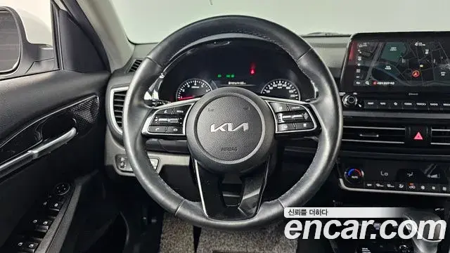 Kia Seltos 2022 — Şəkil 21/34