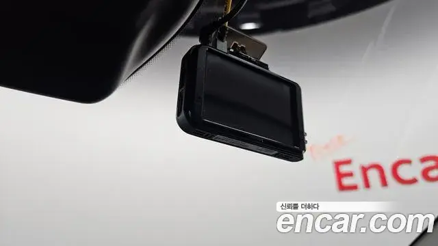Kia Seltos 2022 — Şəkil 20/34