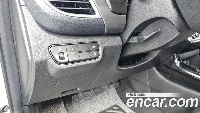 Kia Seltos 2022 — Şəkil 30/34