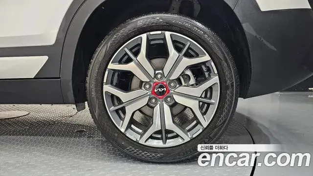 Kia Seltos 2022 — Şəkil 19/34
