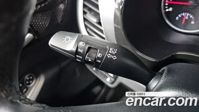 Kia Seltos 2022 — Şəkil 26/34