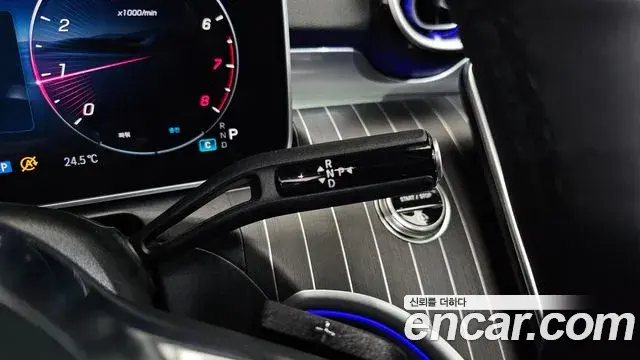 Mercedes-Benz C-Class 2025 — Фото 9/20
