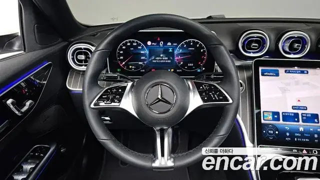 Mercedes-Benz C-Class 2025 — Фото 13/20