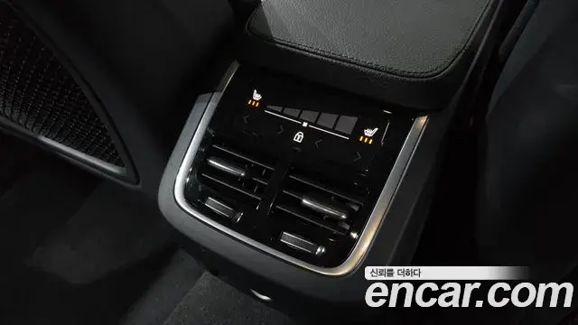 Volvo S90 2018 — Photo 2/30
