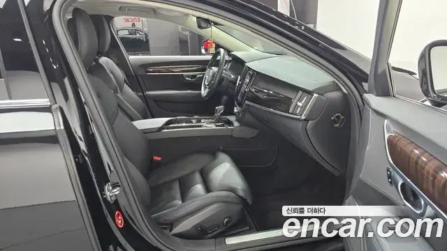 Volvo S90 2018 — Photo 30/30