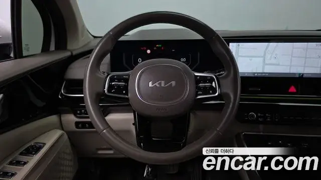 Kia Carnival 2023 — Photo 14/20