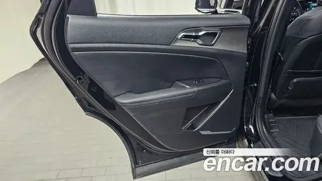 Kia Sportage 2025 — Photo 15/33