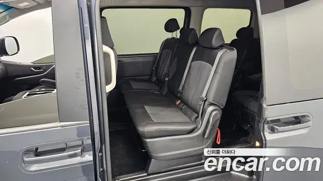 Hyundai Staria 2023 — Фото 12/20