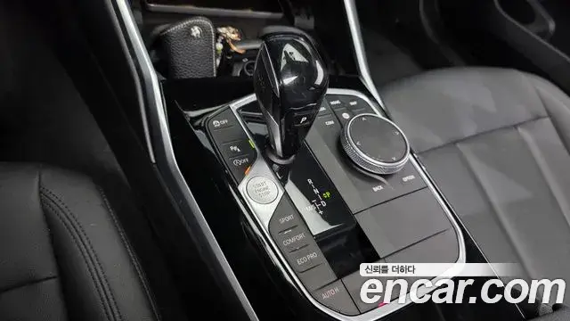 BMW 3 Series 2019 — Фото 9/20