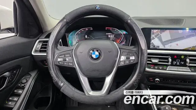BMW 3 Series 2019 — Фото 13/20