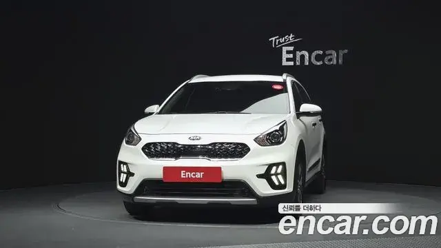 Kia Niro 2020 — Photo 1/20