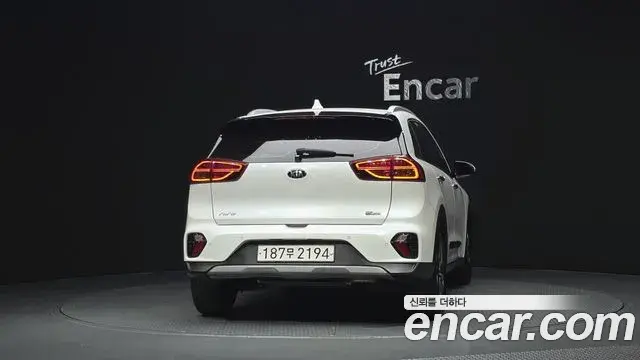 Kia Niro 2020 — Photo 6/20