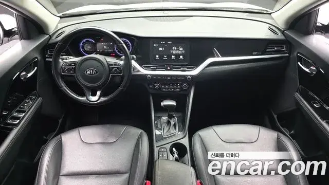 Kia Niro 2020 — Photo 7/20